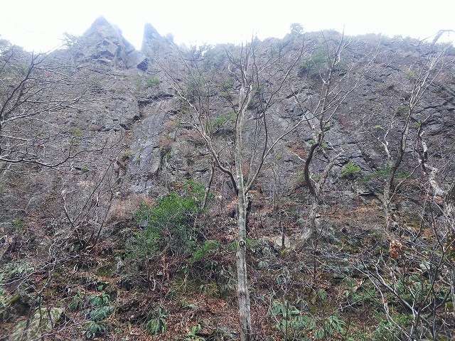 安達太良山　塩沢コース 　天狗岩